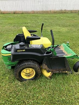 Image of John Deere Z445 Primary image
