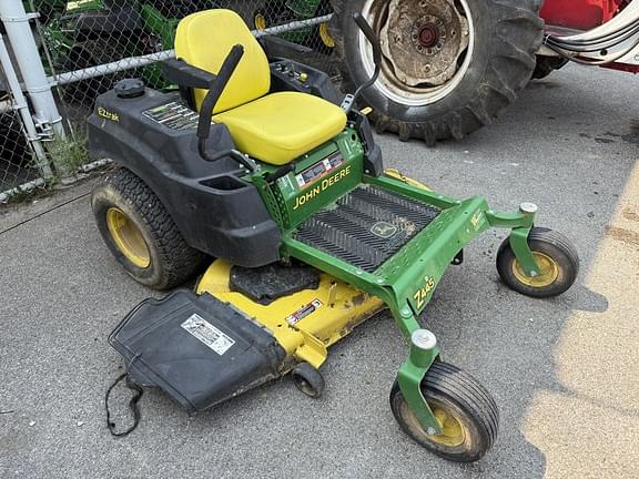 Image of John Deere Z445 equipment image 1