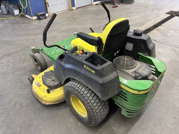 Image of John Deere Z445 equipment image 4
