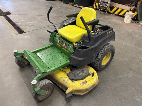Image of John Deere Z445 Primary image