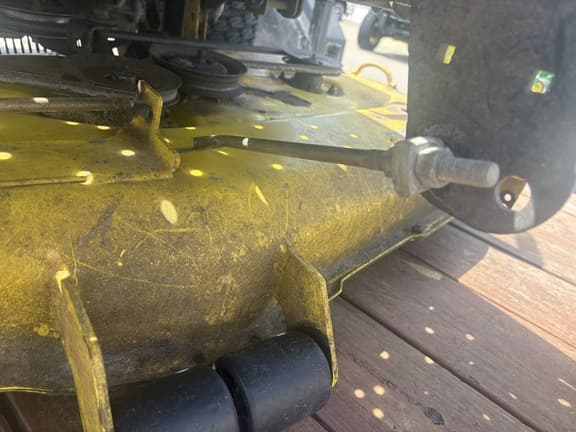 Image of John Deere Z445 equipment image 4