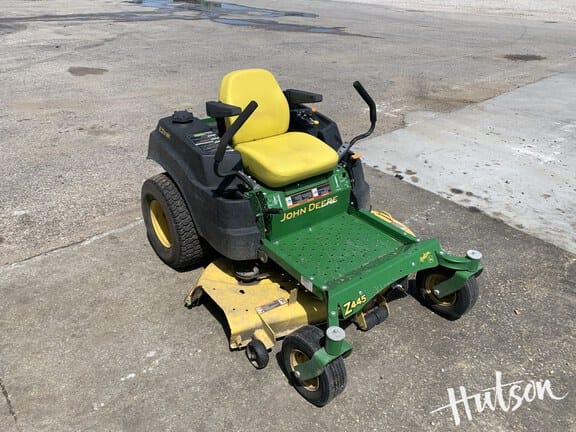 2015 John Deere Z445 Image