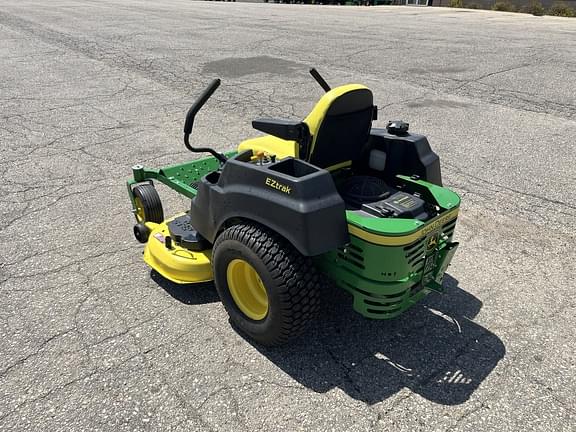 Image of John Deere Z445 equipment image 2