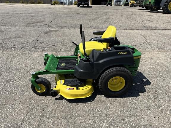 Image of John Deere Z445 equipment image 1