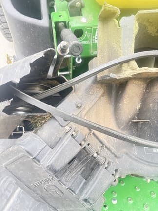 Image of John Deere Z445 equipment image 2