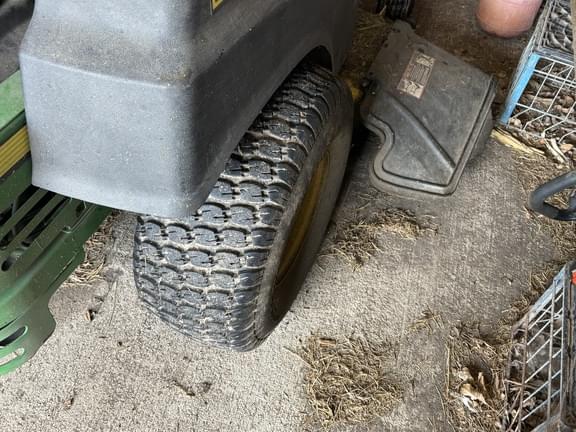Image of John Deere Z445 equipment image 3