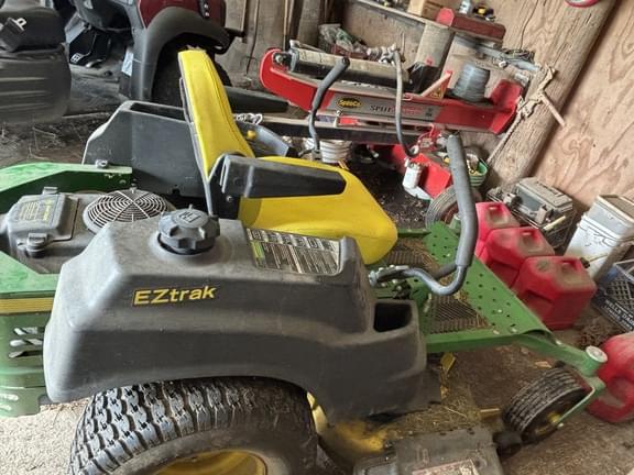 Image of John Deere Z445 equipment image 4