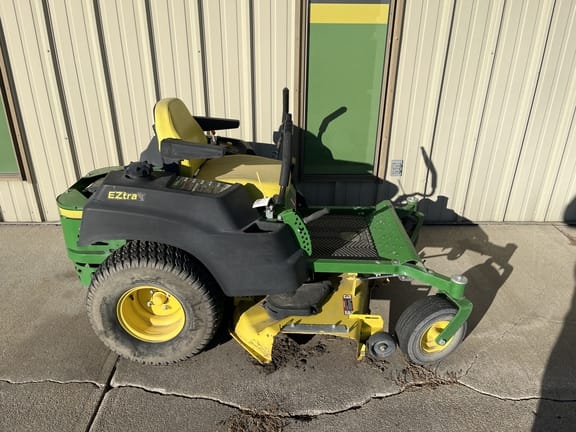 Main image John Deere Z445