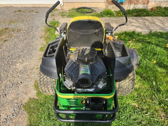Image of John Deere Z535M equipment image 2