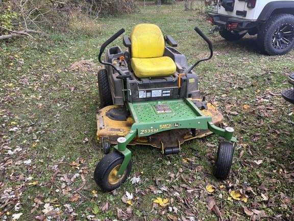 Image of John Deere Z535M equipment image 1