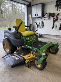 2015 John Deere Z625 Equipment Image0