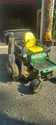 2015 John Deere Z625 Equipment Image0