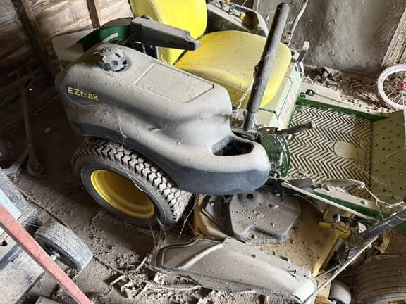 Image of John Deere Z655 equipment image 1