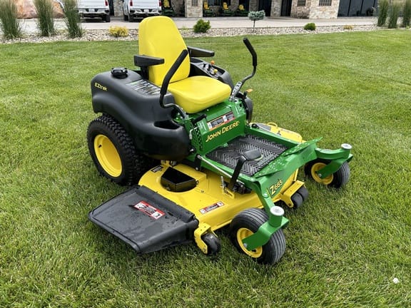 Main image John Deere Z665