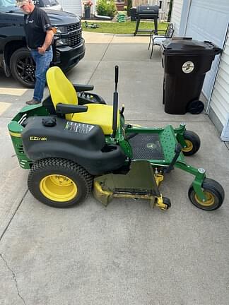 Image of John Deere Z665 equipment image 3