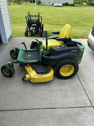 Image of John Deere Z665 equipment image 2