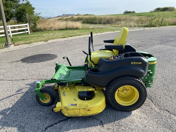Main image John Deere Z665