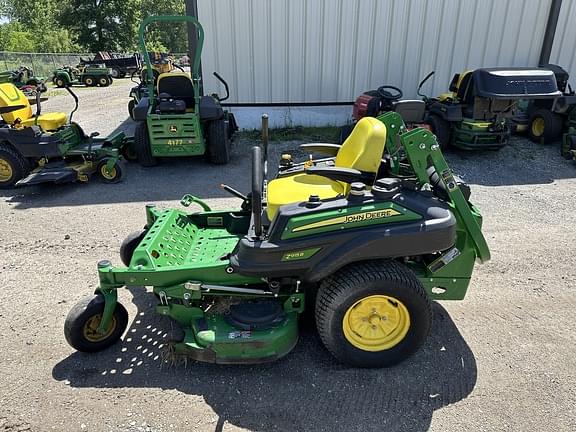 Image of John Deere Z915B equipment image 3