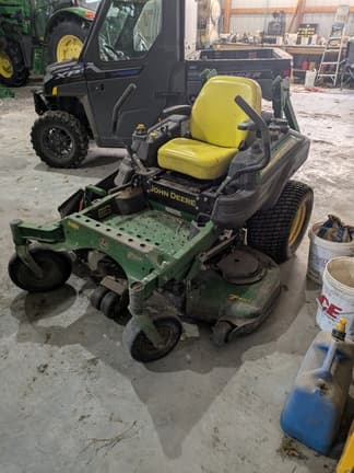 Image of John Deere Z915B equipment image 1