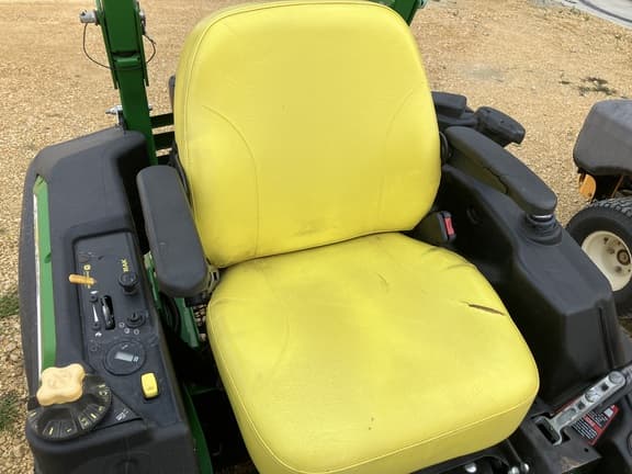 Image of John Deere Z915B equipment image 4