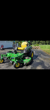 Image of John Deere Z915B equipment image 1
