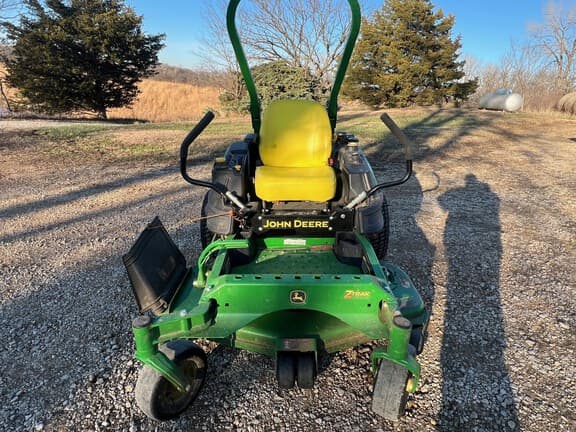 Image of John Deere Z915B equipment image 4