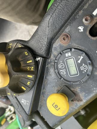 Image of John Deere Z920M equipment image 3