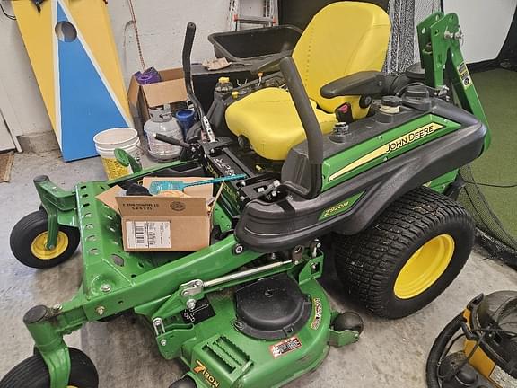 Image of John Deere Z920M equipment image 3