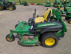 2015 John Deere Z920M Image