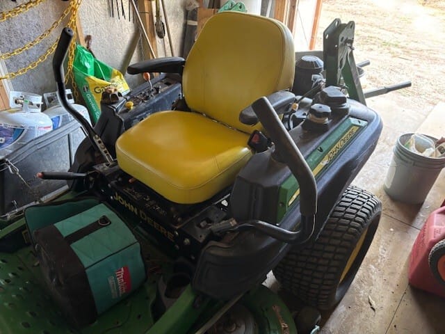Main image John Deere Z920M