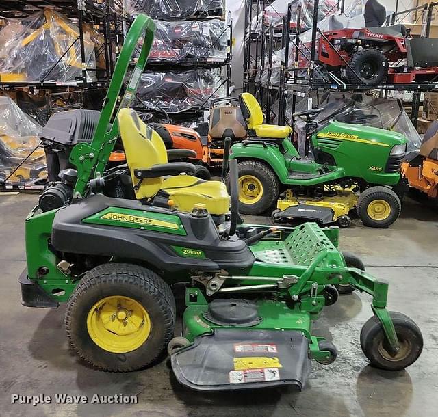 Image of John Deere Z925M equipment image 3