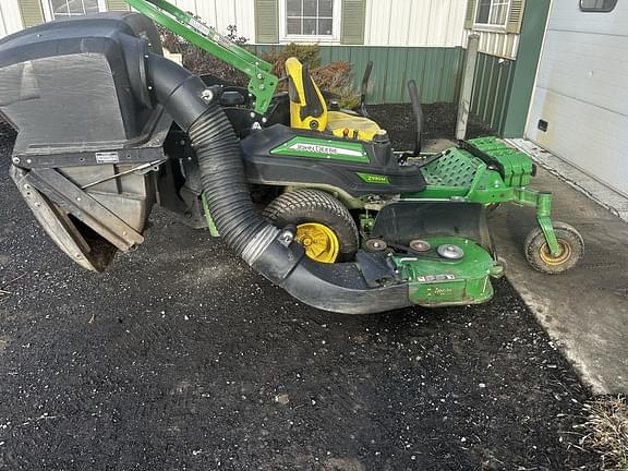 Image of John Deere Z930M equipment image 1