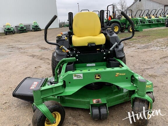 Main image John Deere Z930M