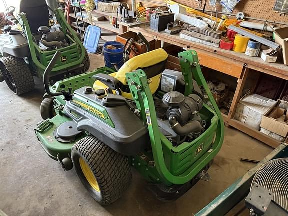 Image of John Deere Z930M equipment image 3