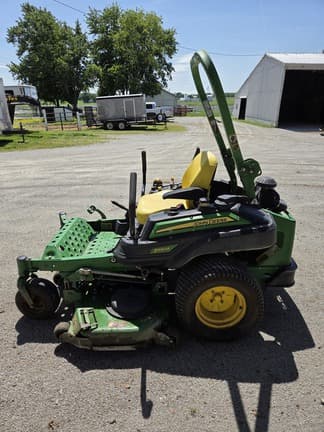 Image of John Deere Z930M equipment image 1