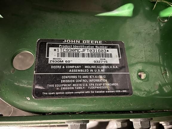 Image of John Deere Z930M equipment image 1