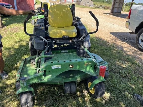 Image of John Deere Z930M equipment image 1