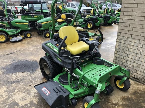 Image of John Deere Z930M equipment image 1