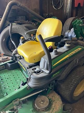 Image of John Deere Z930M equipment image 1