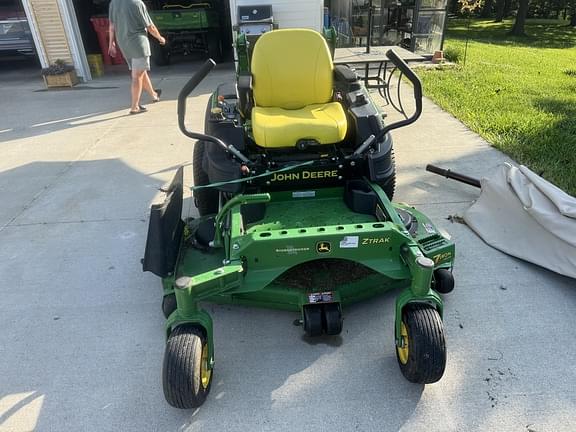 Image of John Deere Z930M equipment image 2