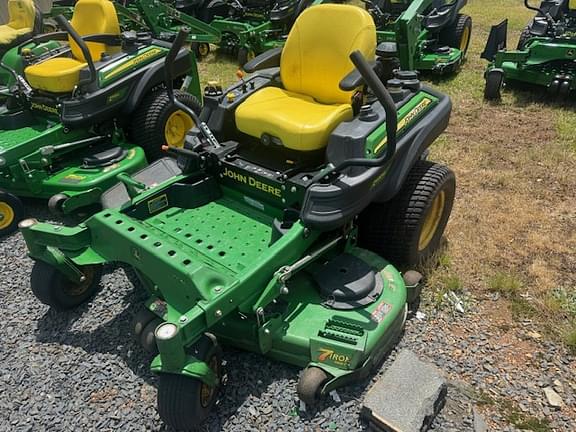 Image of John Deere Z930M equipment image 1