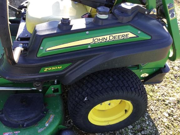 Main image John Deere Z930M