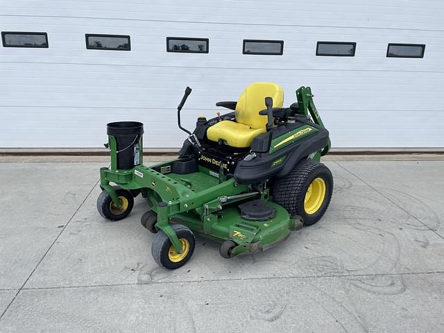 Image of John Deere Z930R equipment image 1
