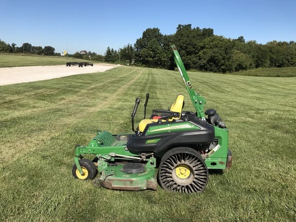 Main image John Deere Z930R