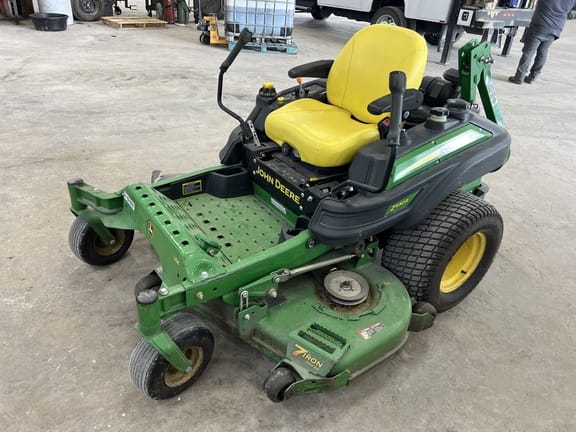 2015 John Deere Z930R Equipment Image0