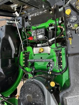Image of John Deere Z930R equipment image 2