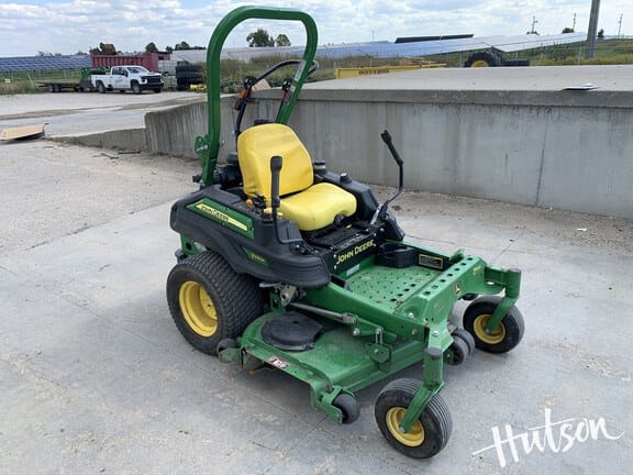 2015 John Deere Z930R Equipment Image0