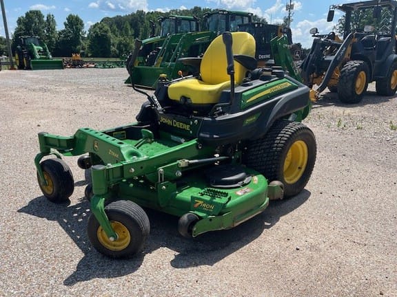 2015 John Deere Z930R Equipment Image0