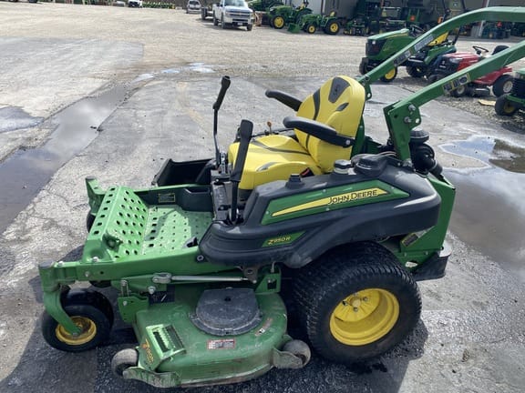 Main image John Deere Z950R