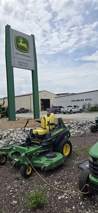 2015 John Deere Z960R Equipment Image0